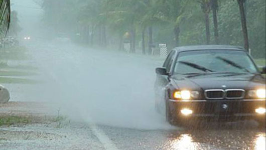 2 Kinh nghiệm để lái xe an toàn trong mùa mưa