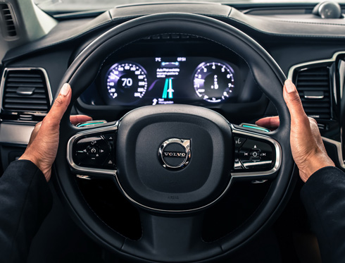 Volvo IntelliSafe Auto Pilot i 1128 9839 1468985143 Người điều khiển có thể đọc báo hoặc nghỉ ngơi nhờ công nghệ tự lái trên xe Volvo
