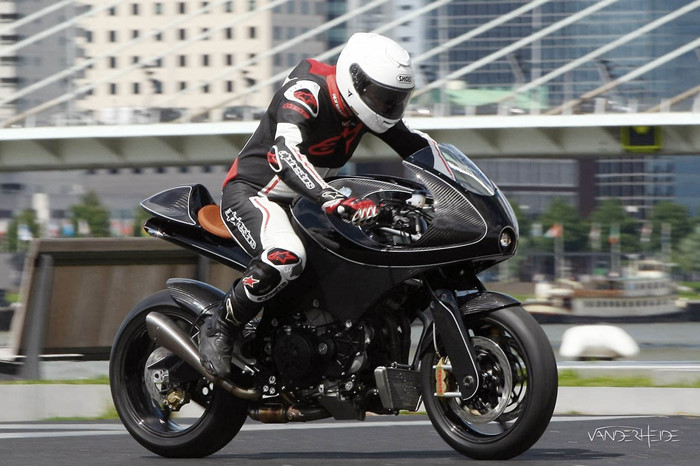 xedoisong carbon fiber superbike dutch vanderheide motorcycles 2016 h8 upkd Tuyệt tác siêu mô tô sợi carbon VanderHeide giá 150.000 euro
